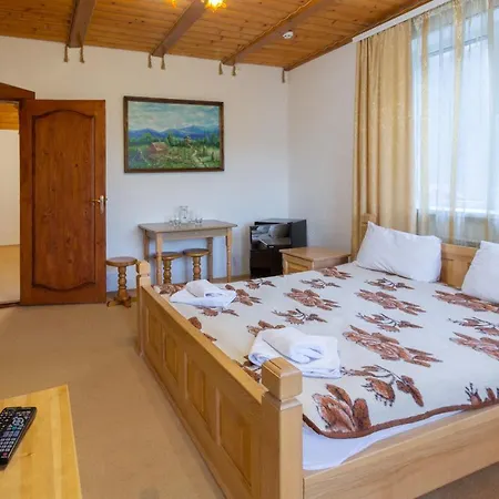 Hotel у мар'яни і назара