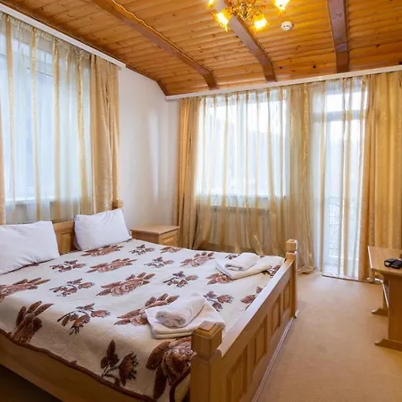 у мар'яни і назара 호텔 *