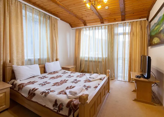 у мар'яни і назара Hotel *